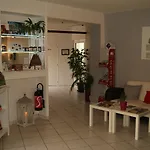 Hotel Les Platanes Villeneuve-sur-Lot