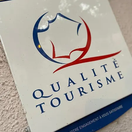 Hotel H\u00f4tel Des Platanes 2*
