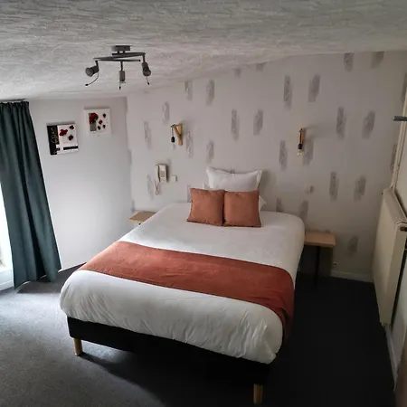 Contact Les Platanes Sur Lot Centre Hotell 2*