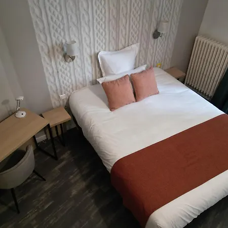 H\u00f4tel Des Platanes Hotel