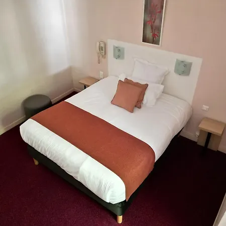 Contact Les Platanes Sur Lot Centre