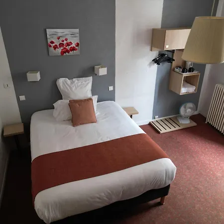 Contact Les Platanes Sur Lot Centre Hotell 2*