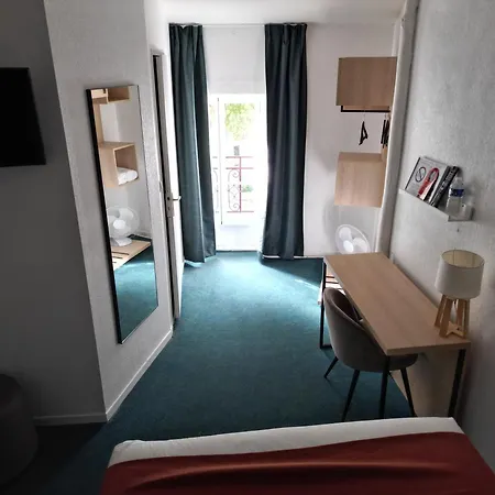 H\u00f4tel Des Platanes Villeneuve-sur-Lot