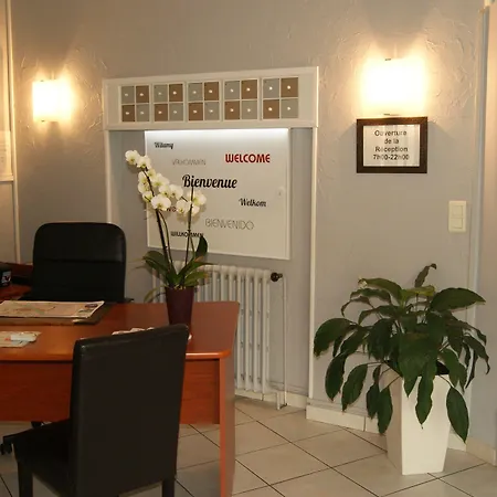 Contact Les Platanes Sur Lot Centre Ξενοδοχείο 2*