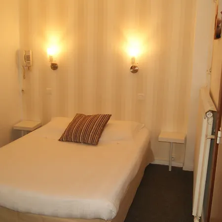 מלון Contact Hotel Les Platanes - Clim Mobile En Option