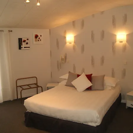 מלון Contact Hotel Les Platanes - Clim Mobile En Option