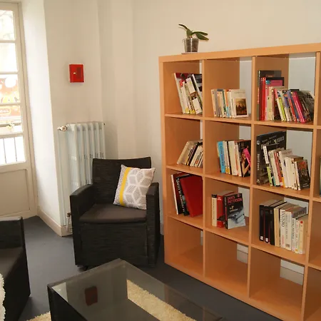 מלון Contact Hotel Les Platanes - Clim Mobile En Option וילנב-סור-לו