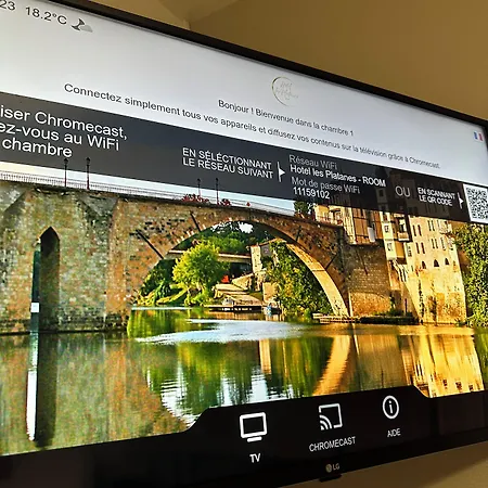 Contact Hotel Les Platanes - Clim Mobile En Option מלון וילנב-סור-לו