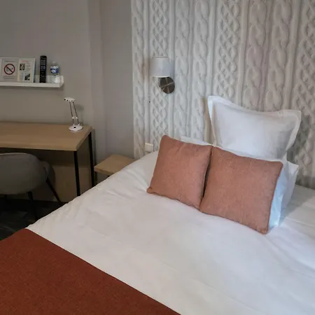 Contact Hotel Les Platanes - Clim Mobile En Option מלון