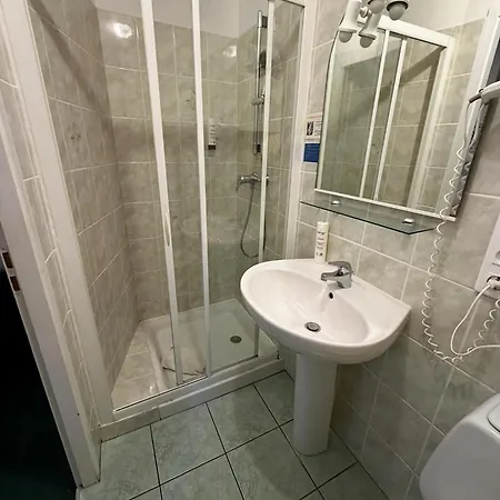 Ξενοδοχείο Contact Les Platanes Sur Lot Centre Villeneuve-sur-Lot