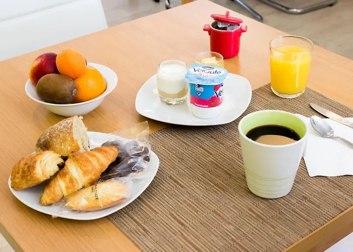 Contact Les Platanes Sur Lot Centre Ξενοδοχείο 2*